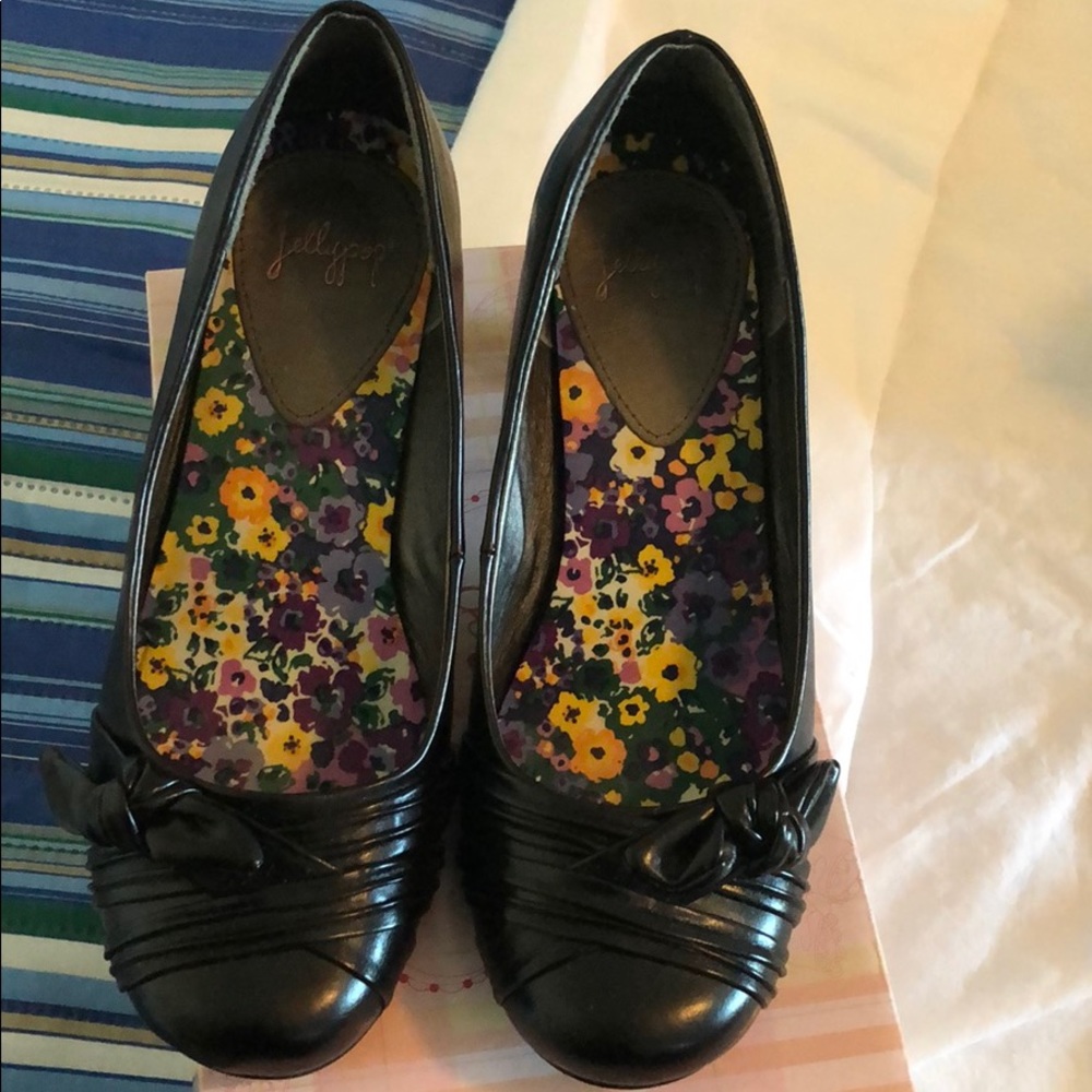 Women’s shoes
